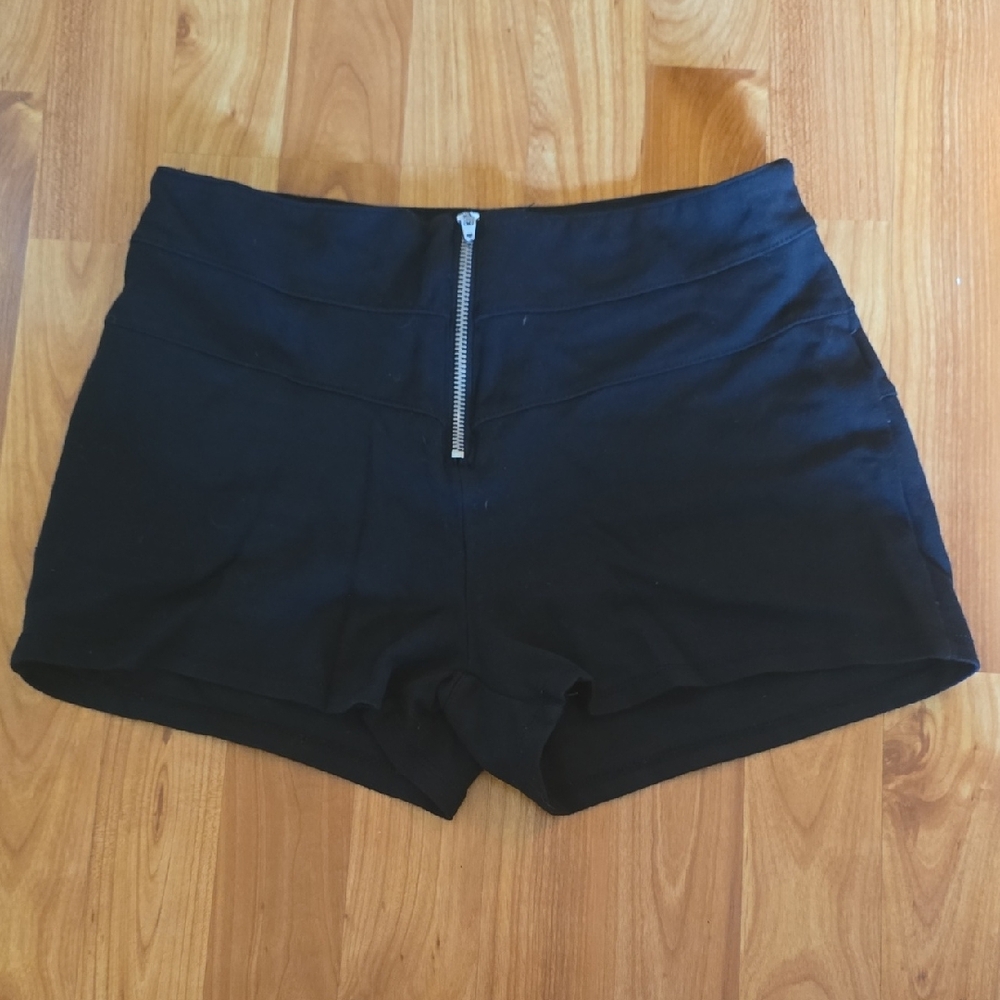 Almost Famous Black High Waist Shorts with Sleek Zipper